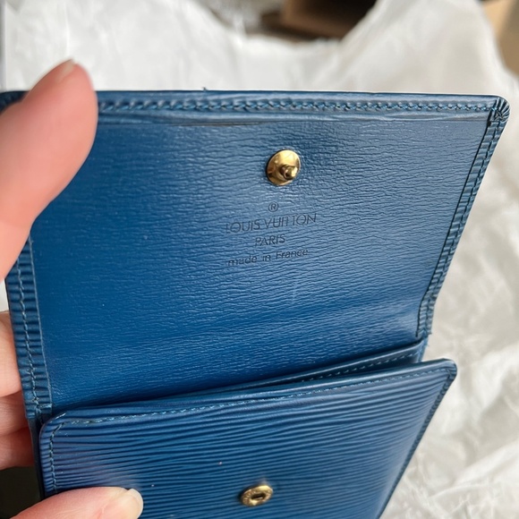 Louis Vuitton Blue Epi Bifold Wallet - Picture 5 of 16